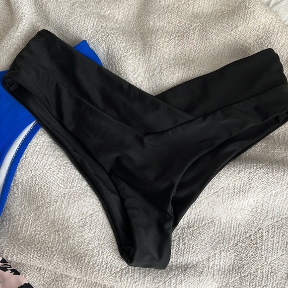 Bikini bottom bundle - Picture 3 of 4